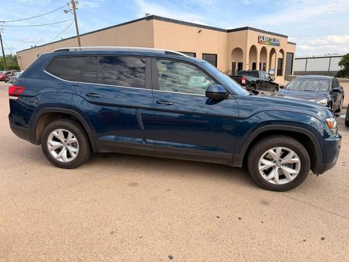 Blue 2019 Volkswagen Atlas 3.6L SE