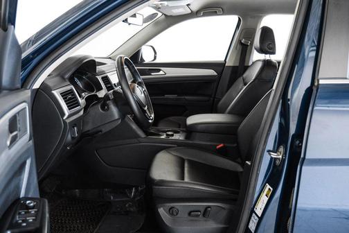 Blue 2019 Volkswagen Atlas 3.6L SE