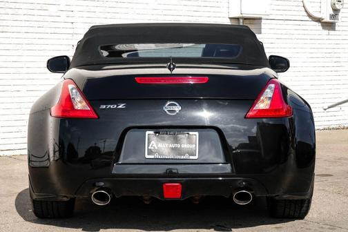 2014 Nissan 370Z Base