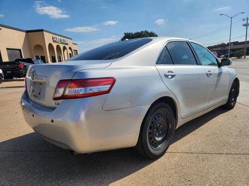 2010 Toyota Camry LE