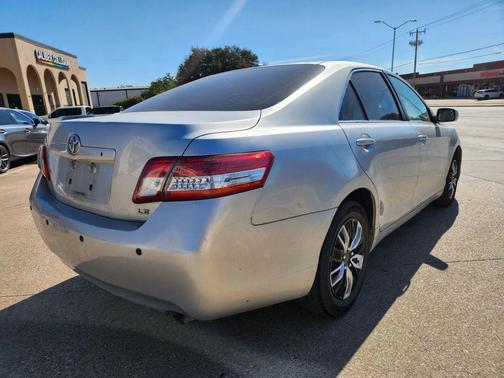 2010 Toyota Camry LE