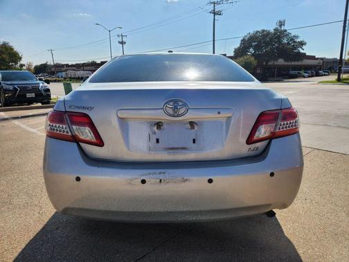 2010 Toyota Camry LE