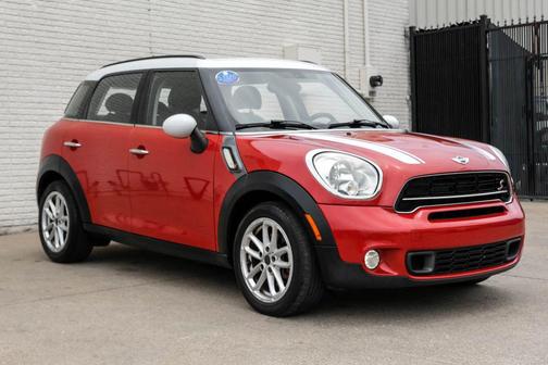 Red 2015 MINI Countryman Cooper S