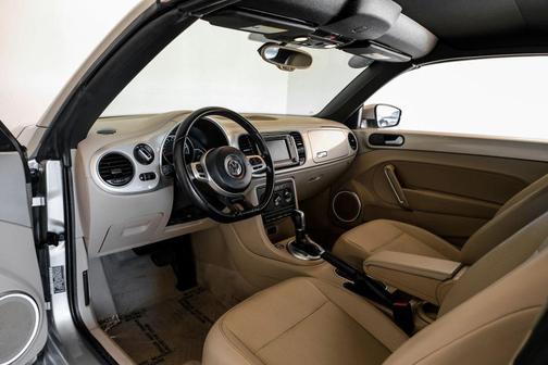 2016 Volkswagen Beetle 1.8T SE