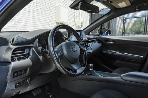 2018 Toyota C-HR XLE Premium