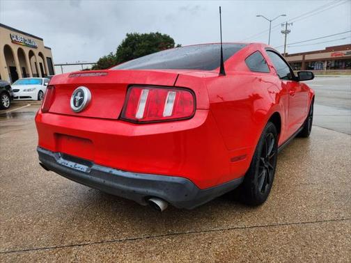 2011 Ford Mustang V6 Premium