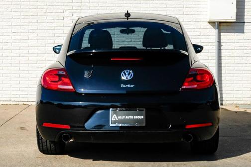 2013 Volkswagen Beetle 2.0T Fender Edition