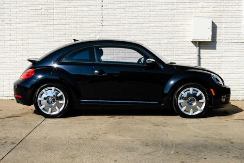 2013 Volkswagen Beetle 2.0T Fender Edition