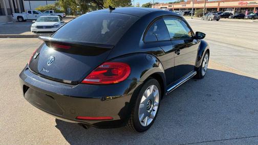 2013 Volkswagen Beetle 2.0T Fender Edition