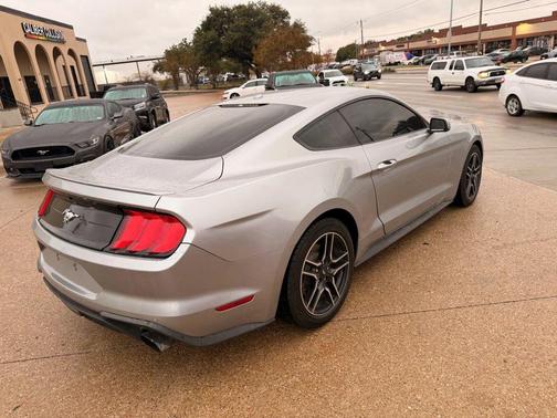 2020 Ford Mustang EcoBoost