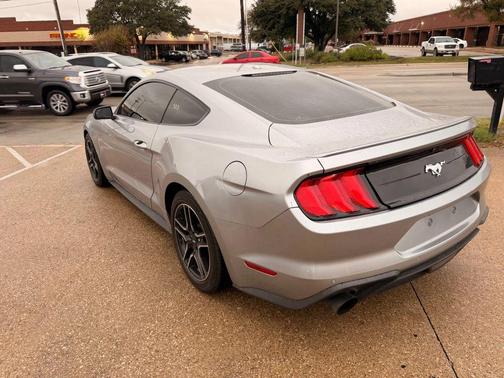 2020 Ford Mustang EcoBoost