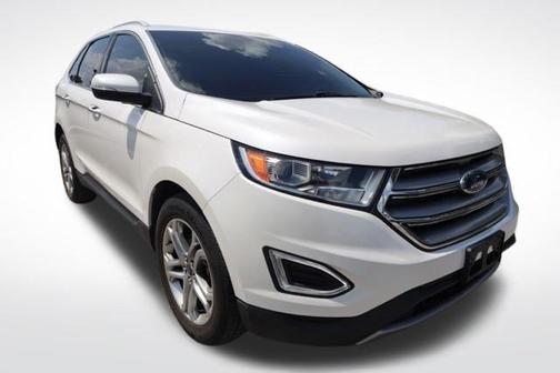 White Platinum Clearcoat Metallic 2016 Ford Edge Titanium