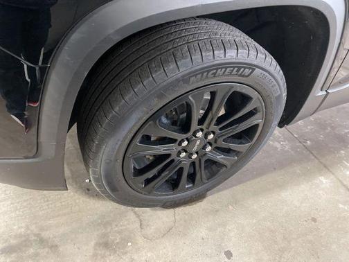 2023 GMC Acadia FWD SLT