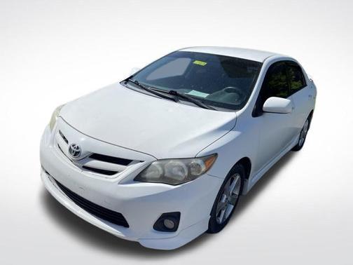 Super White 2011 Toyota Corolla S