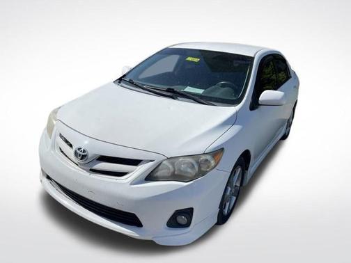 Super White 2011 Toyota Corolla S