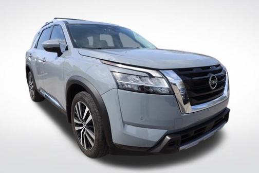 2023 Nissan Pathfinder Platinum 4WD