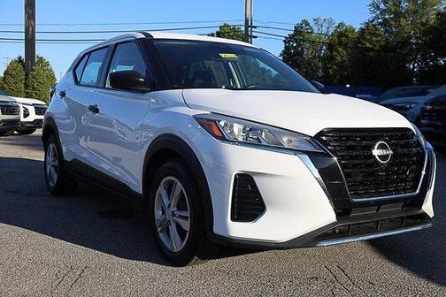 2022 Nissan Kicks S