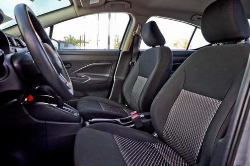 2023 Nissan Versa 1.6 S