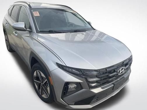 Shimmering Silver 2025 Hyundai TUCSON SEL