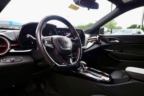 Cayenne Orange Metallic 2024 Chevrolet Trax FWD 2RS