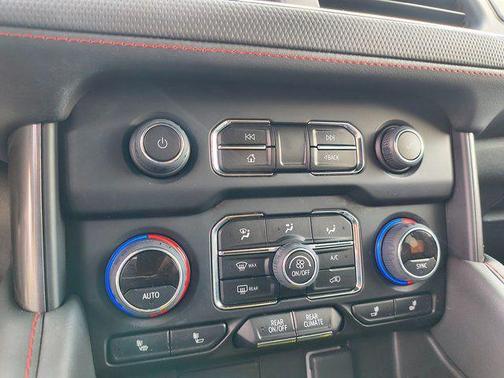 2022 Chevrolet Tahoe 4WD RST