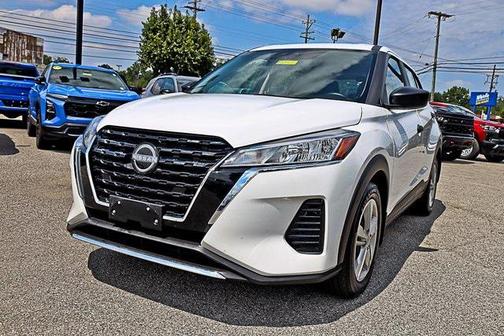 2024 Nissan Kicks S