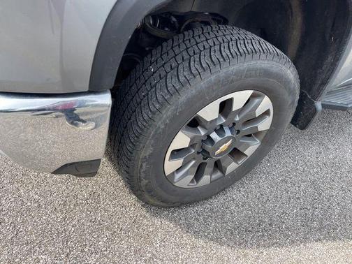 Sterling Gray Metallic 2024 Chevrolet Silverado 2500 LT