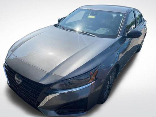 Gun Metallic 2025 Nissan Altima 2.5 SV