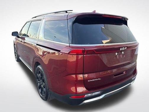Flare Red 2024 Kia Carnival SX Prestige