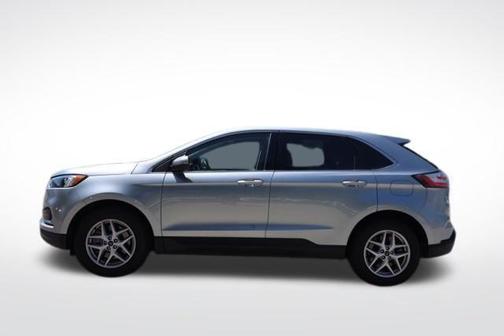 Silver Metallic 2024 Ford Edge SEL