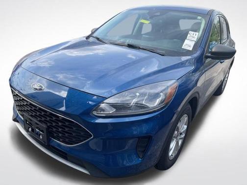 Atlas Blue Metallic 2022 Ford Escape SE