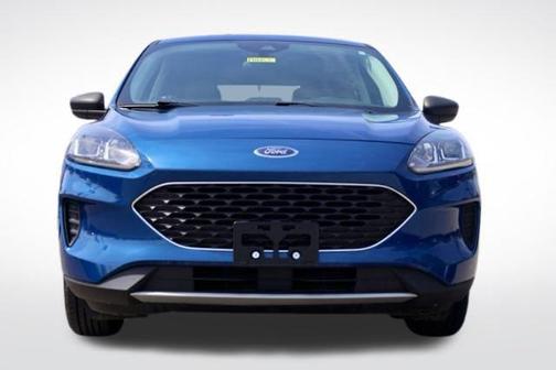 Atlas Blue Metallic 2022 Ford Escape SE
