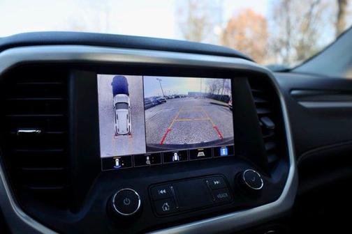 2022 GMC Acadia FWD SLT