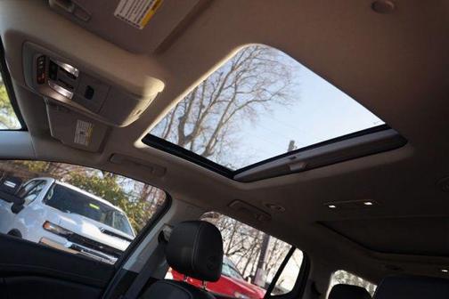 2022 GMC Acadia FWD SLT