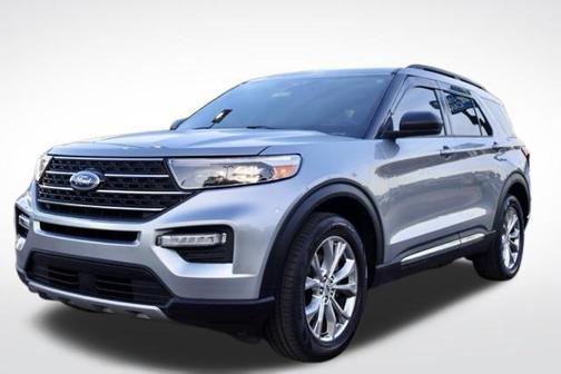 Iconic Silver Metallic 2020 Ford Explorer XLT