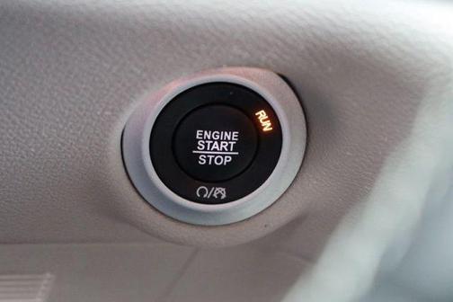 Bright White Clearcoat 2023 Chrysler Voyager LX
