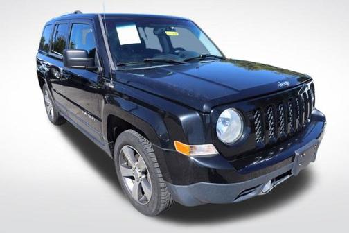 Black Clearcoat 2016 Jeep Patriot Latitude