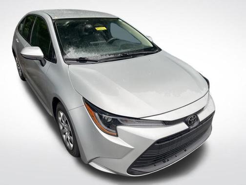 Classic Silver Metallic 2024 Toyota Corolla LE