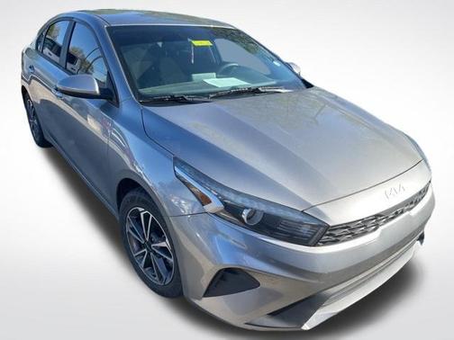 Steel Gray 2022 Kia Forte LXS