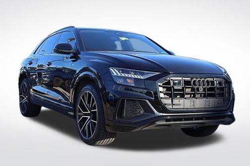 2023 Audi Q8 55 Premium Plus