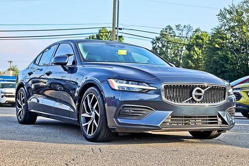 2019 Volvo S60 T6 Momentum