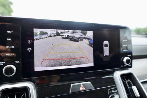 Glacial White Pearl 2022 Kia Sorento S