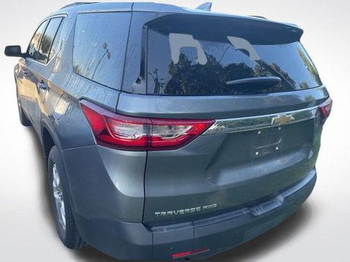 2021 Chevrolet Traverse LT Leather