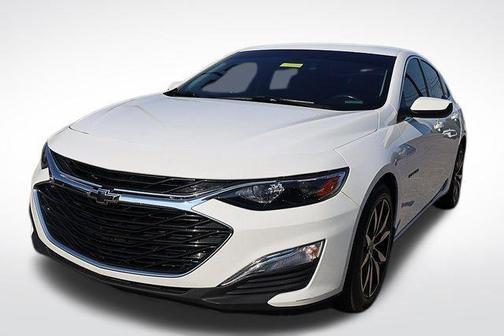 2022 Chevrolet Malibu FWD RS
