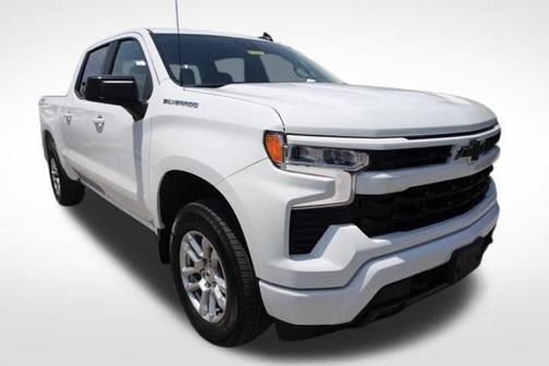 Summit White 2026 Chevrolet Silverado 1500 RST