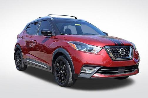 2020 Nissan Kicks SR