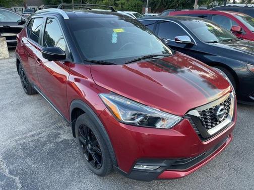 2020 Nissan Kicks SR
