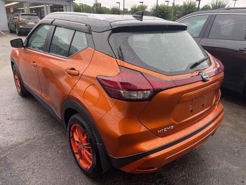 2023 Nissan Kicks SV