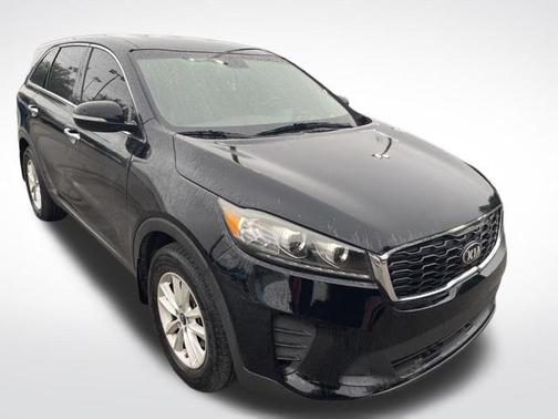 Ebony Black 2019 Kia Sorento LX