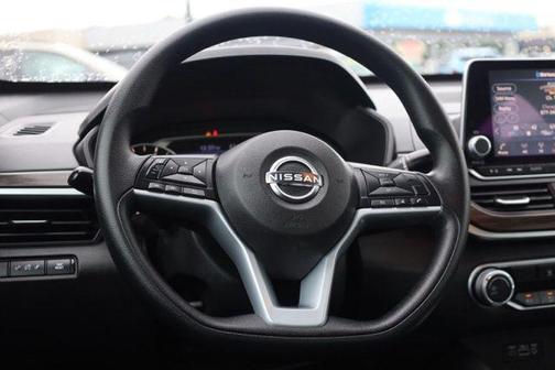 Super Black Clearcoat 2025 Nissan Altima 2.5 SV